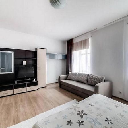 Apartment In The Center Of "Opera" Лвив Екстериор снимка